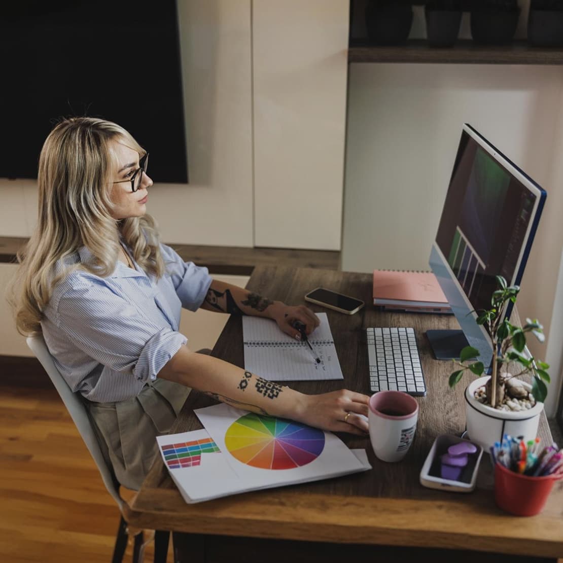 Gradual redesign of an online university platform branding